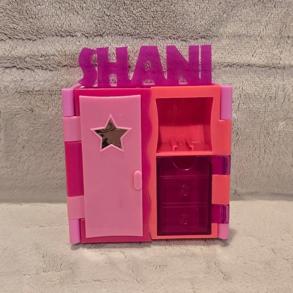Vintage 2002 Polly Pocket Fashion Rock N Pop Shani Concert Stage Mattel